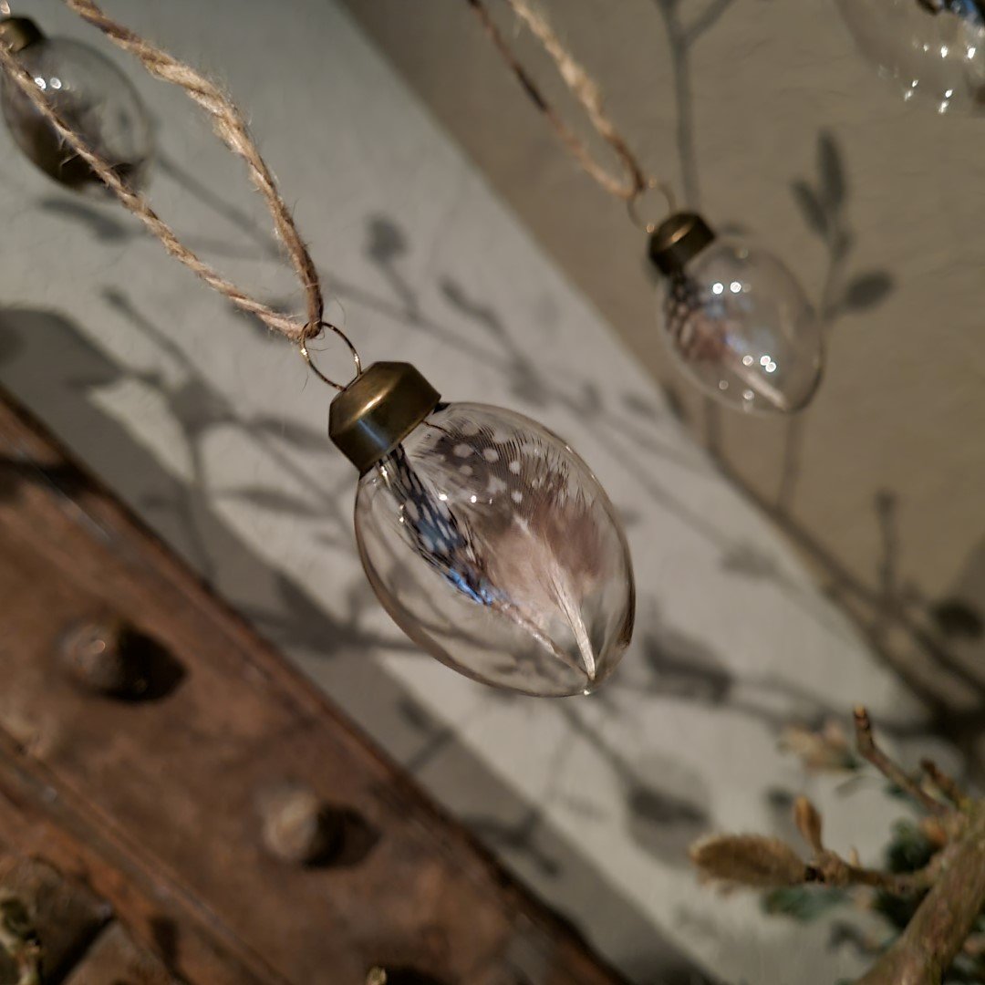 Paasei hanger van glas- Veren en jute touw || Set van 9. - Afbeelding 6