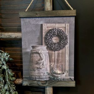 Wanddoek "Landelijk en sfeervol". Luik met pot en takje. 30x40 cm.