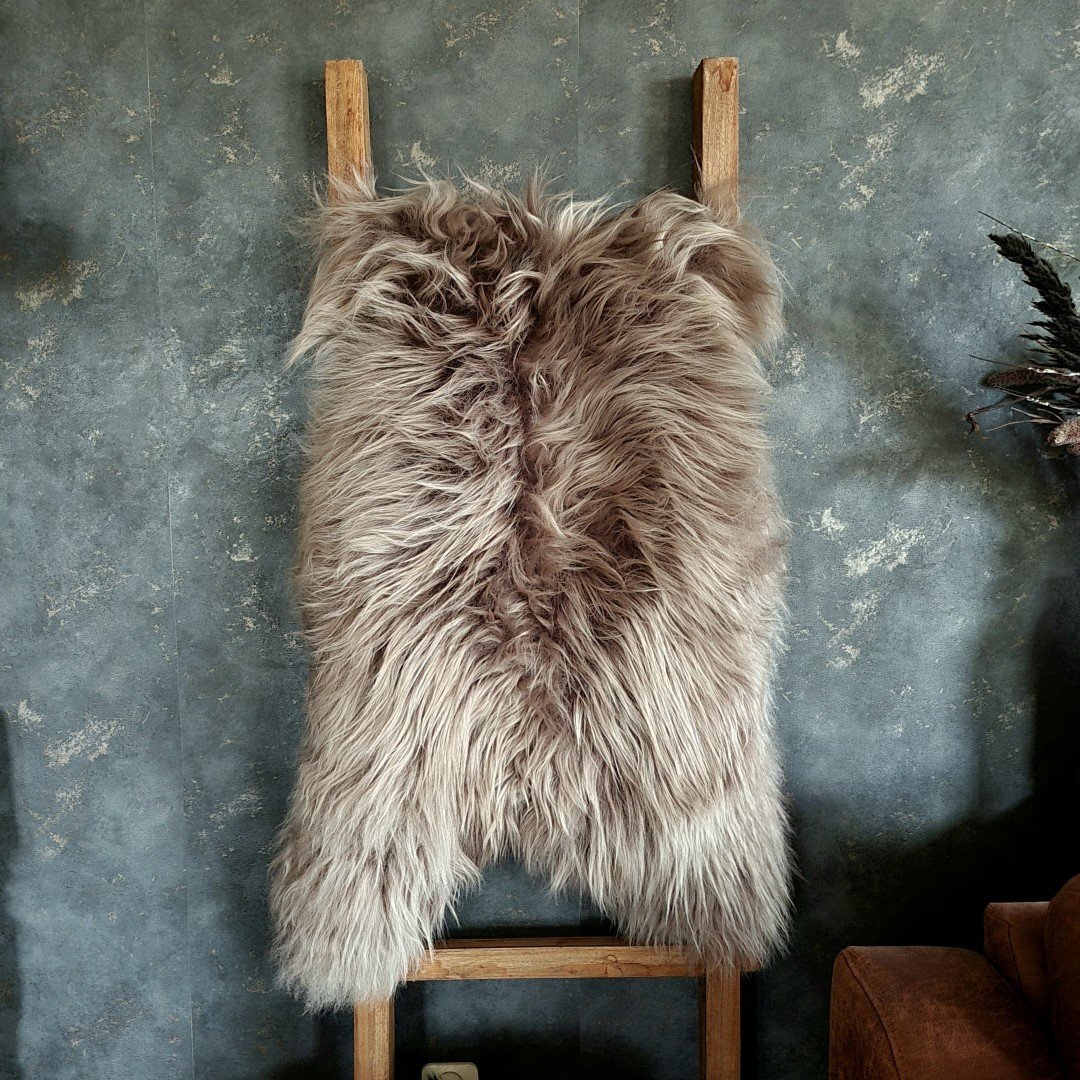 IJslands schapenvacht || Taupe.
