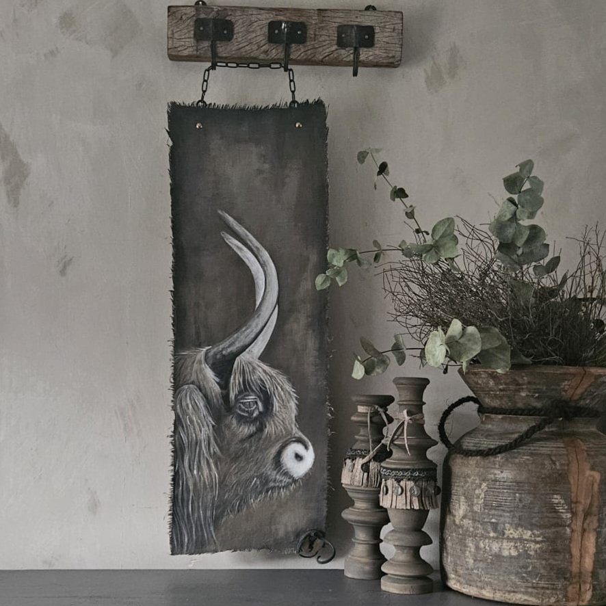 Handgeschilderd wanddoek- Hooglander. Lang.