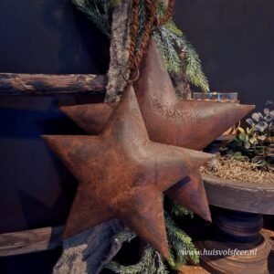 Rusty metalen ster || Met touw. 32 cm.