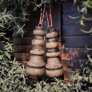 Hangingin Pin- Majestic Brown || Brynxz.