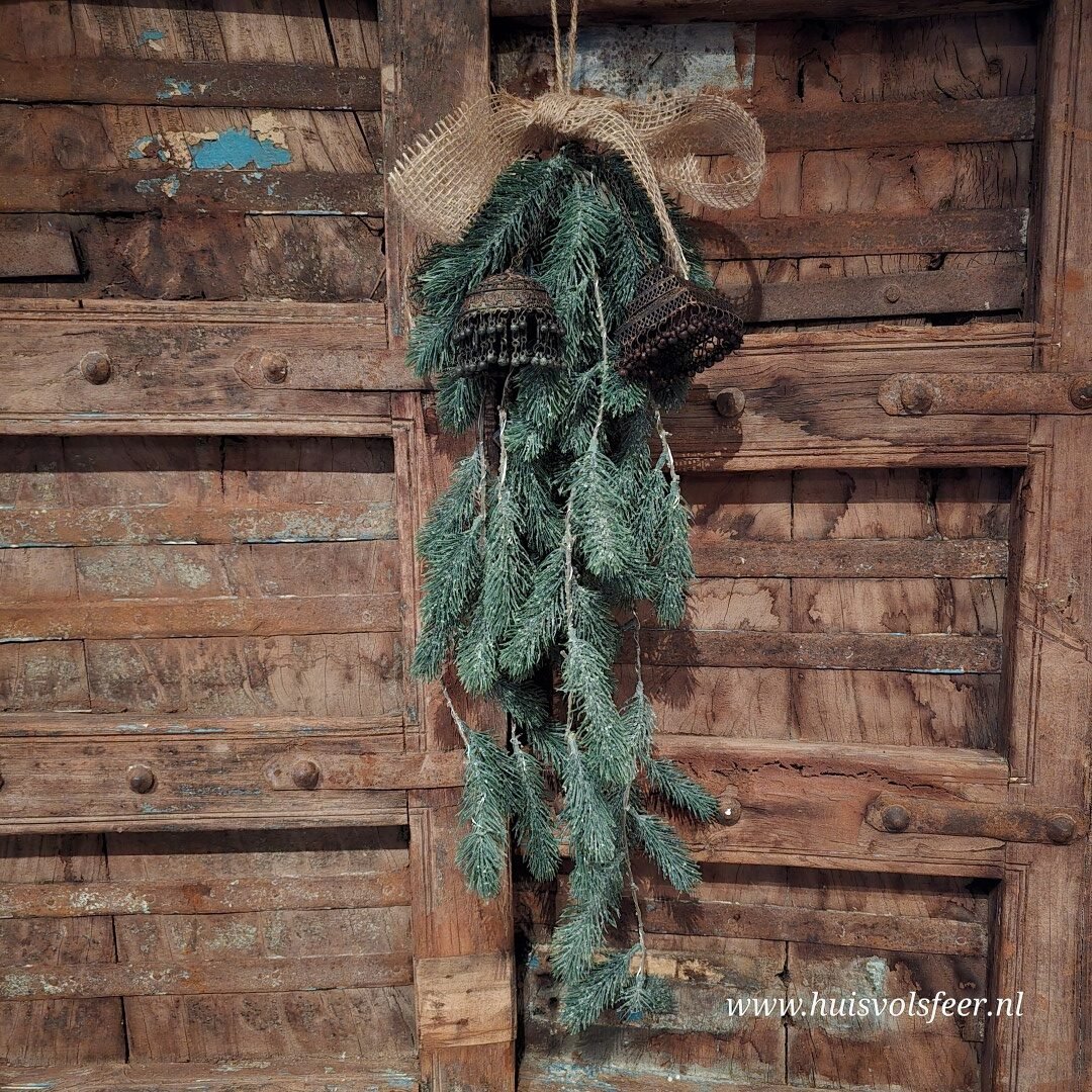 Toefhanger met 2 Lou Lou hangers, LED verlichting & Jute Lint.