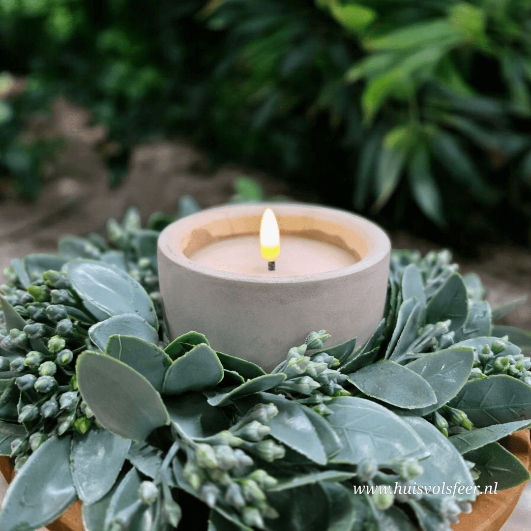 Buitenkaars met LED || Medium.