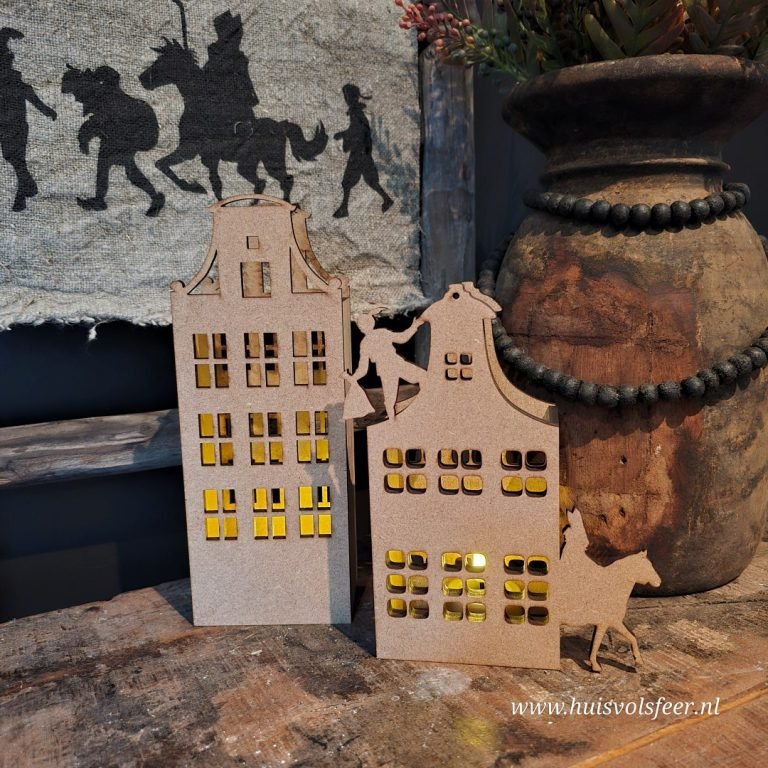 Houten Sinterklaashuisje met Piet & Paard - Afbeelding 3