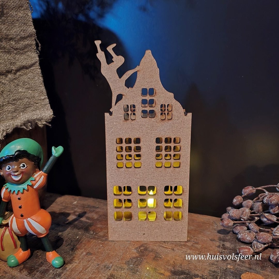 Houten Sinterklaashuisje met Pietje- Links - Afbeelding 4