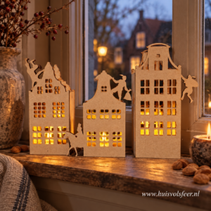 Houten Sinterklaashuisje met Piet & Paard