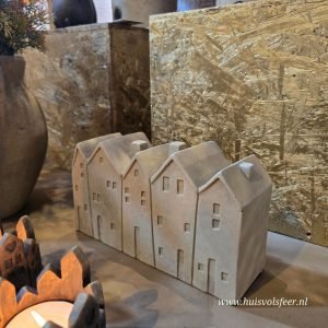 Five House in a Row- Majestic Taupe || Brynxz.