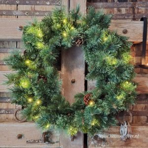 Krans- Dennentakken en Dennenappels- Incl. Led en timer || 60 cm