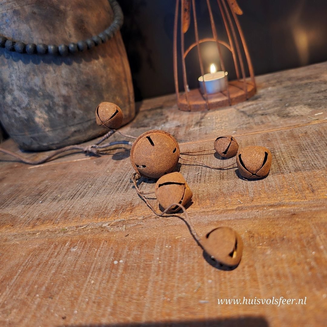 Kersttak met roestkleurige belletjes || 40 cm - Afbeelding 2