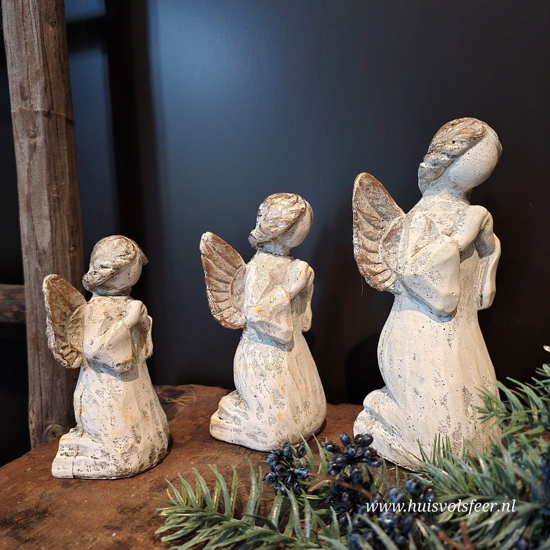 Engel Knielend – Middel (H17 cm) - Afbeelding 2