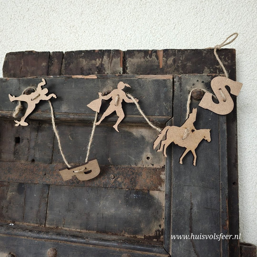 Houten Sinterklaas Slinger- 75 cm || Handmade