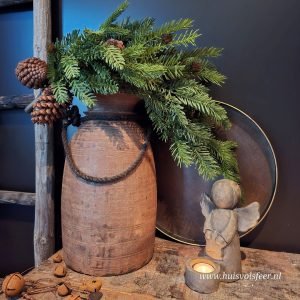 Toef met Dennengroen & Dennenappels- Kunst || 66 cm