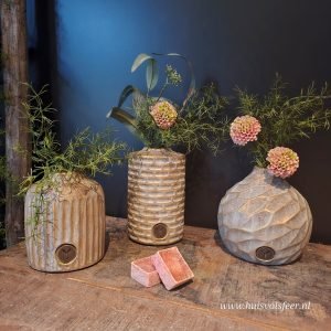 Vase Relief Geribd- Jewel || Brynxz.