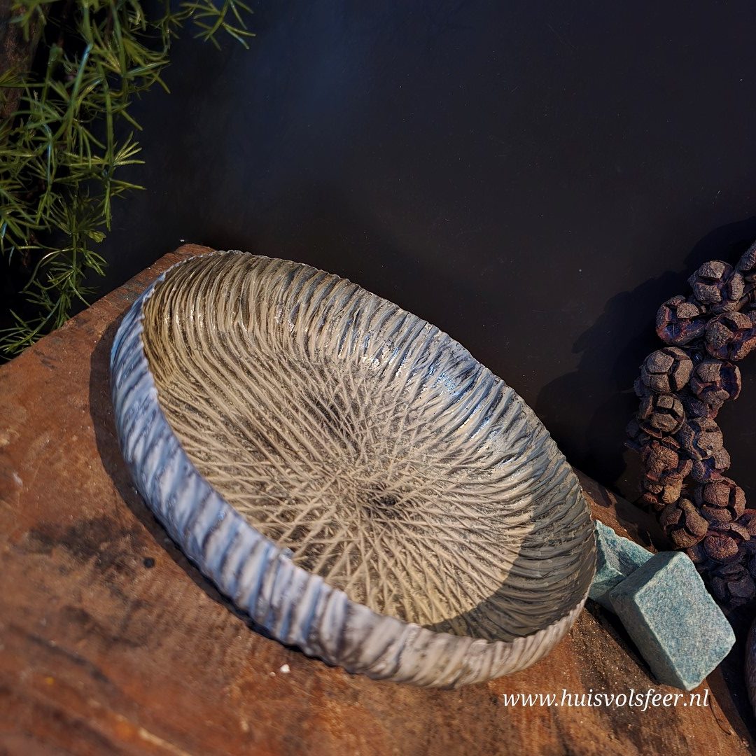 Bewerkte Schaal Gold White- Hoge rand || 19 cm - Afbeelding 6