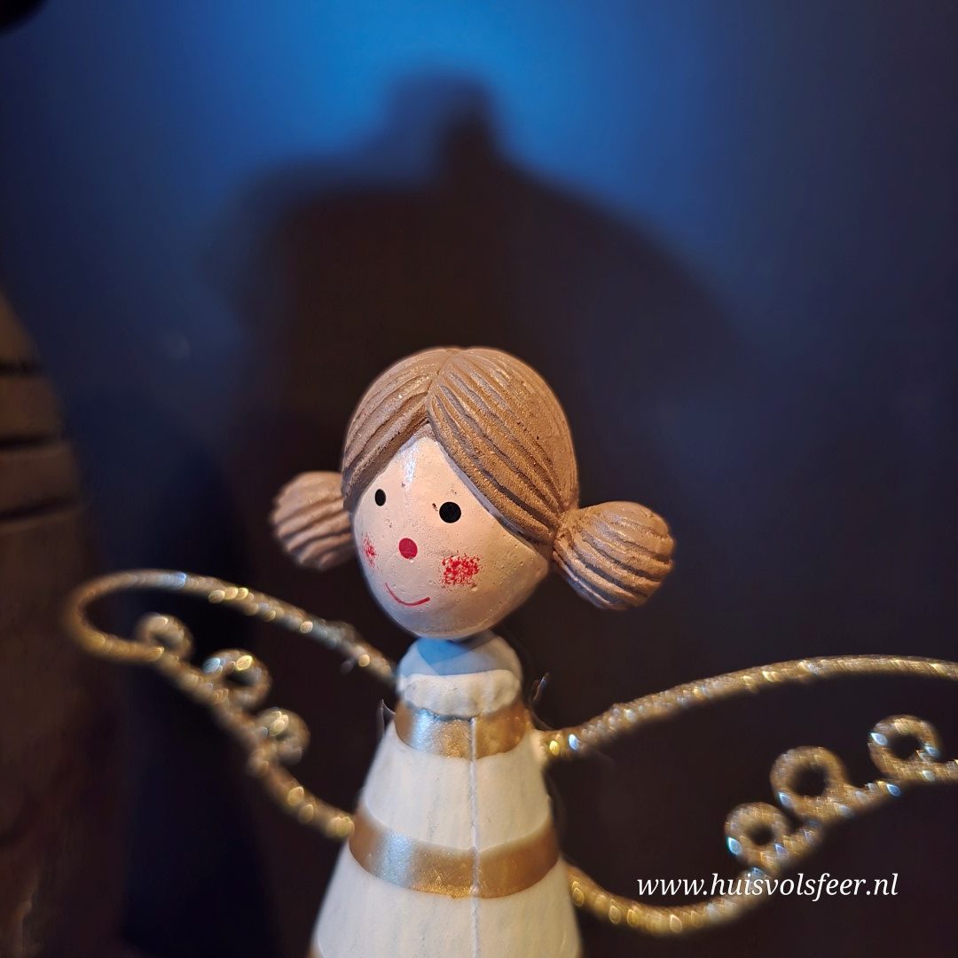 Houten Engeltje met Gouden Vleugels - Afbeelding 3