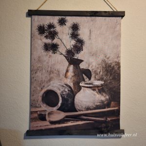 Wanddoek "Landelijk en sfeervol". Distels in een vaas.