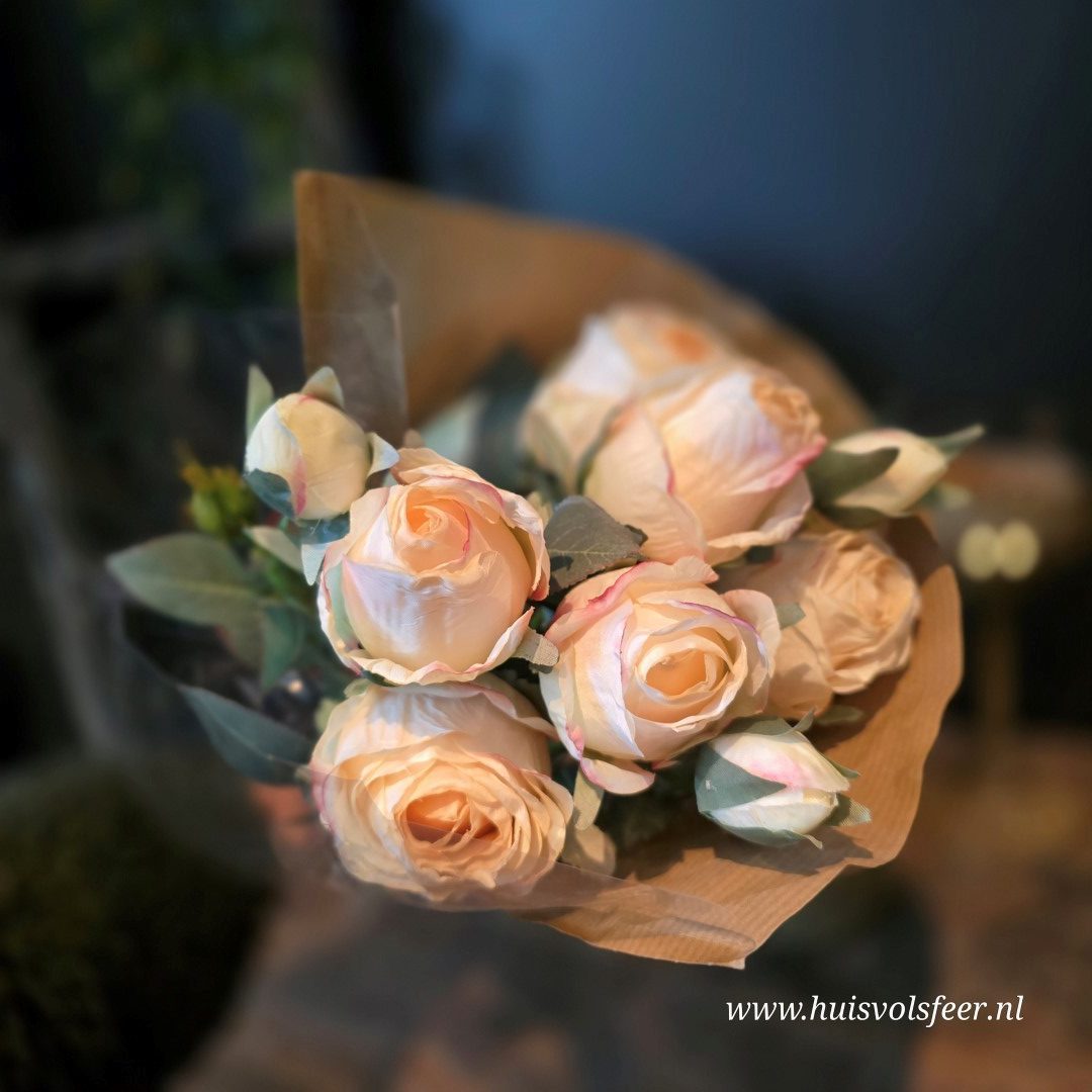 Rosa Curiosa- Zijdeboeket || Wit/ Roze Rozen - Afbeelding 6