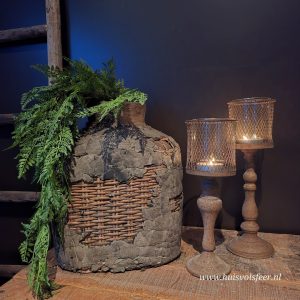 Stenen Leempot met Rotan Vlechtwerk