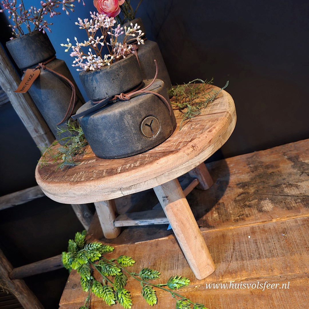 Robuust Houten Bijzettafeltje || 39x H26 cm - Afbeelding 4