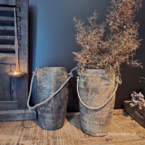 Oude Nepalese houten pot || Met touwgrepen