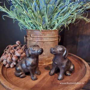 Hondje van gietijzer || 8 cm