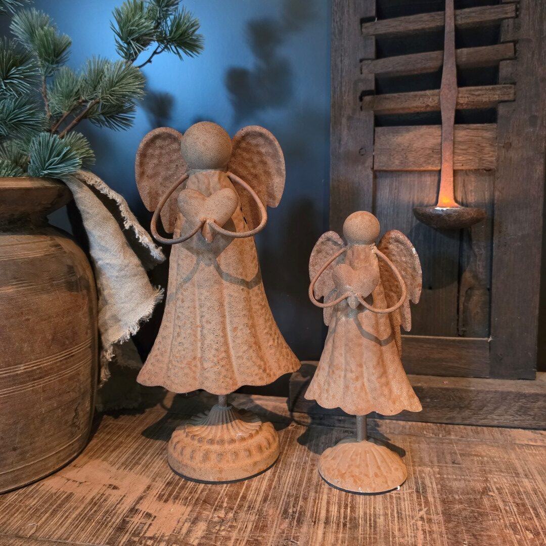 Engel met Hartje- Roest || 26 cm
