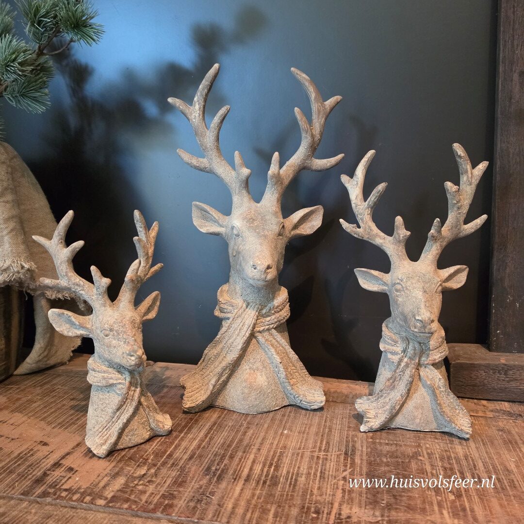 Decoratief Hert met Sjaal- Rustiek || 40 cm