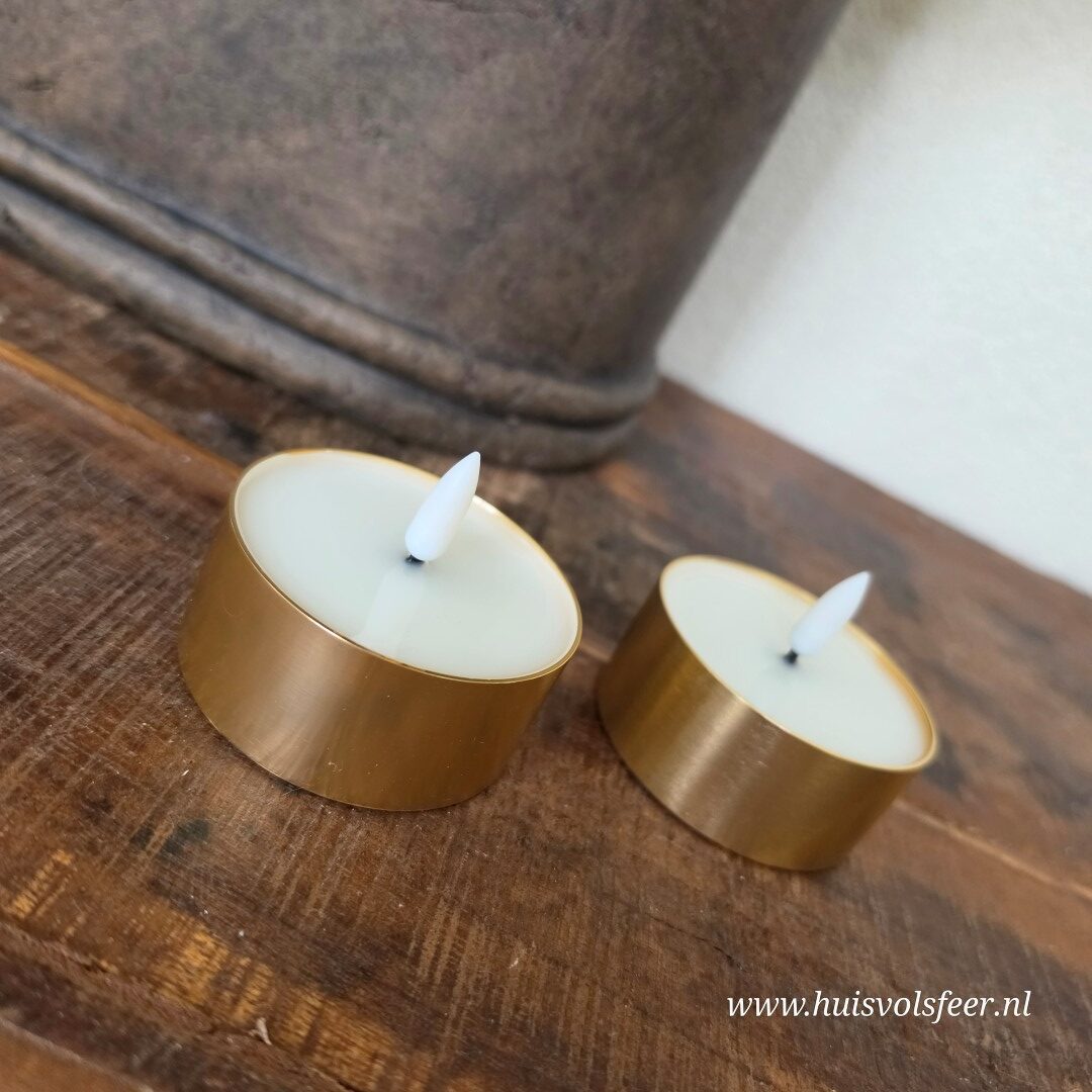 LED Waxinelichten Outdoor- Metaal Goud (2 stuks) || Deluxe Homeart - Afbeelding 7