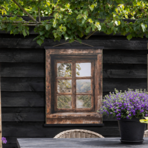 Tuinposter Raam met Venster - Sokaat || 50 x 70 cm