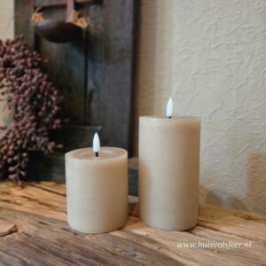 Stompkaars Led Wax Ø7,5 x H12,5 cm- Beige/ Zand || Elegance