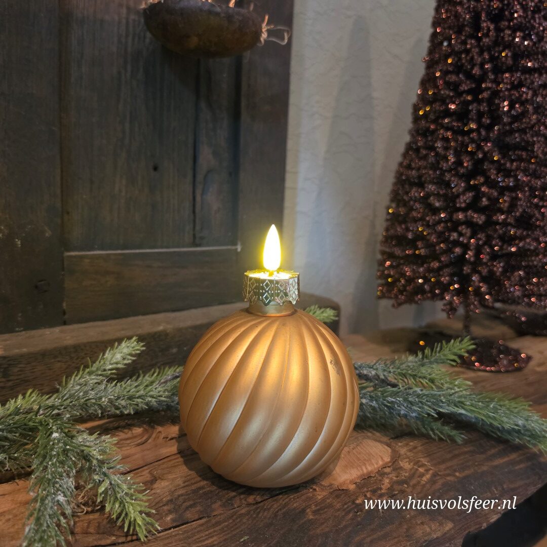 LED Glazen Kerstbal met Kaarsvlam- Elegance || Goud - Afbeelding 6