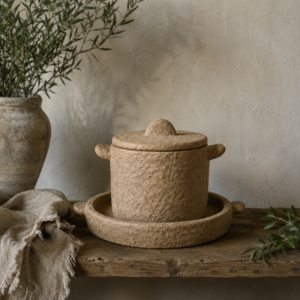 Pors Pot met Deksel || Warme Bruine Natuurlijke Kleur (19x15xH17 cm)