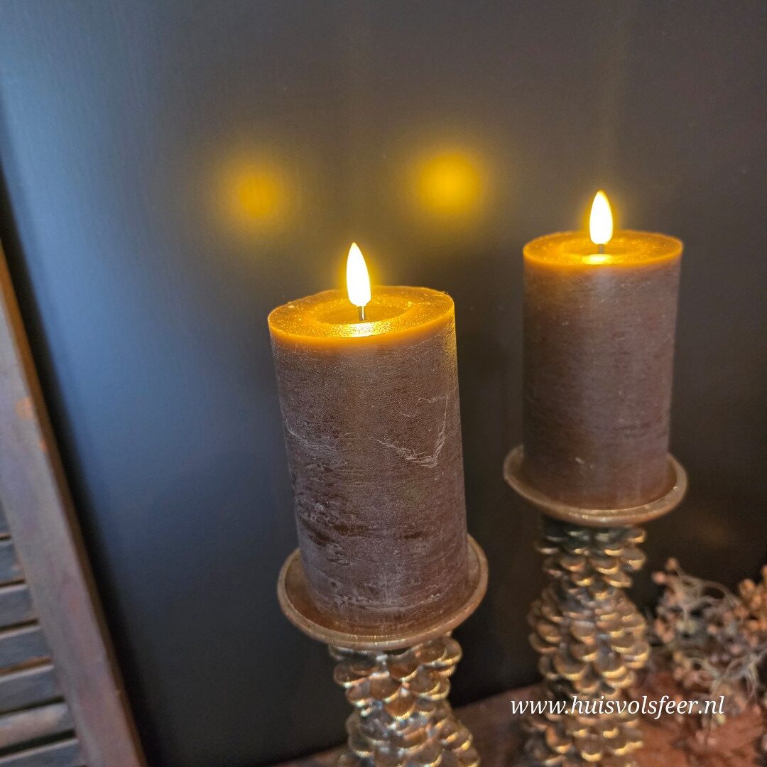 Stompkaars Led Wax Ø7,5 x H12,5 cm- Bruin || Elegance - Afbeelding 3