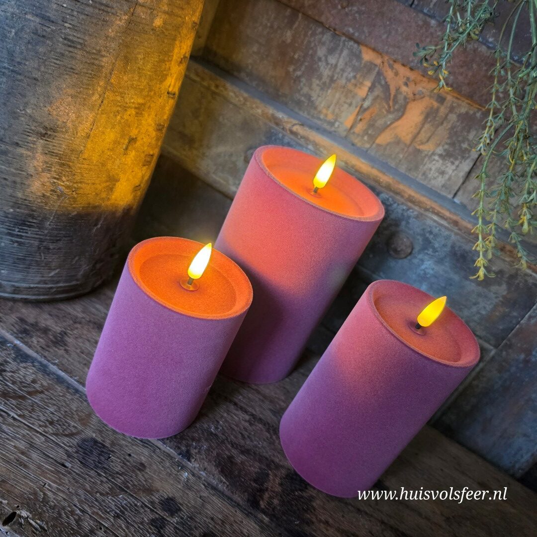 Stompkaars Led Velvet Ø10 x H15 cm- Fuchsia || Elegance - Afbeelding 7