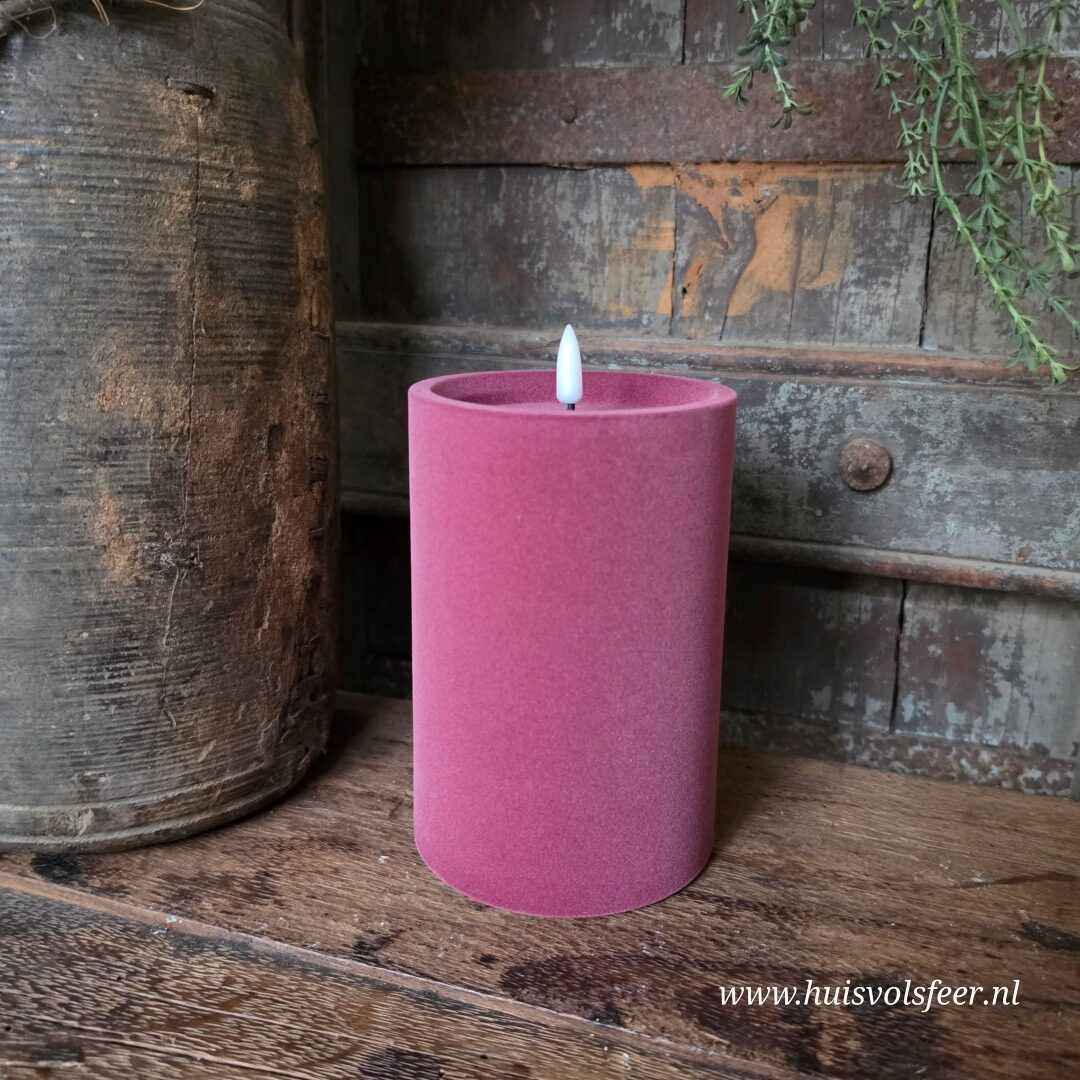 Stompkaars Led Velvet Ø10 x H15 cm- Fuchsia || Elegance - Afbeelding 10
