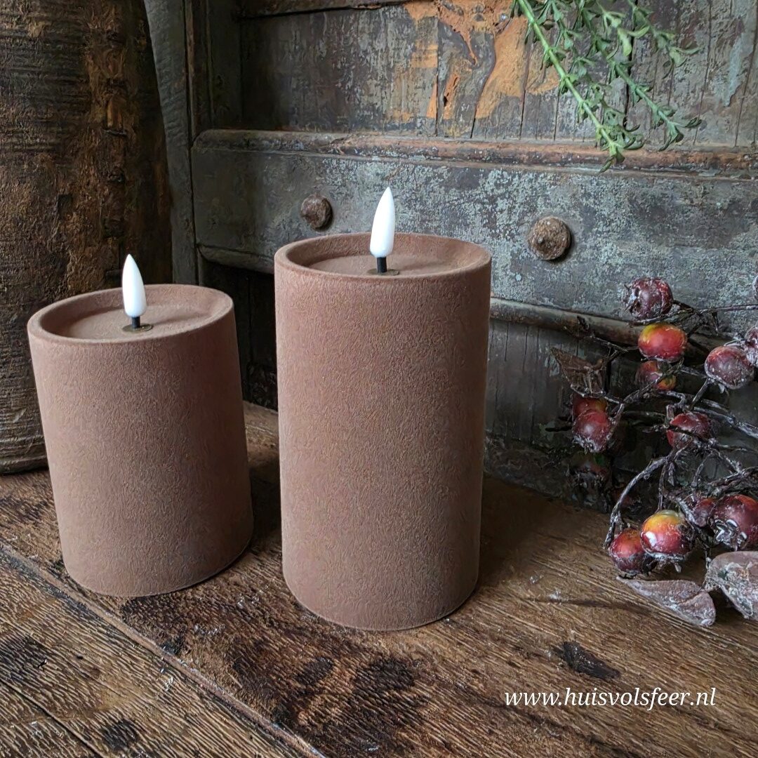 Stompkaars Led Velvet Ø7,5 x H12,5 cm- Taupe || Elegance - Afbeelding 5