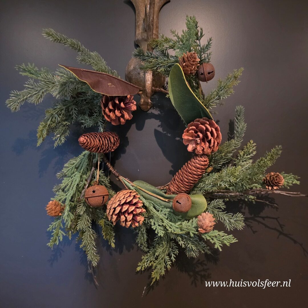 Krans met Dennenappels || 40 cm - Afbeelding 4