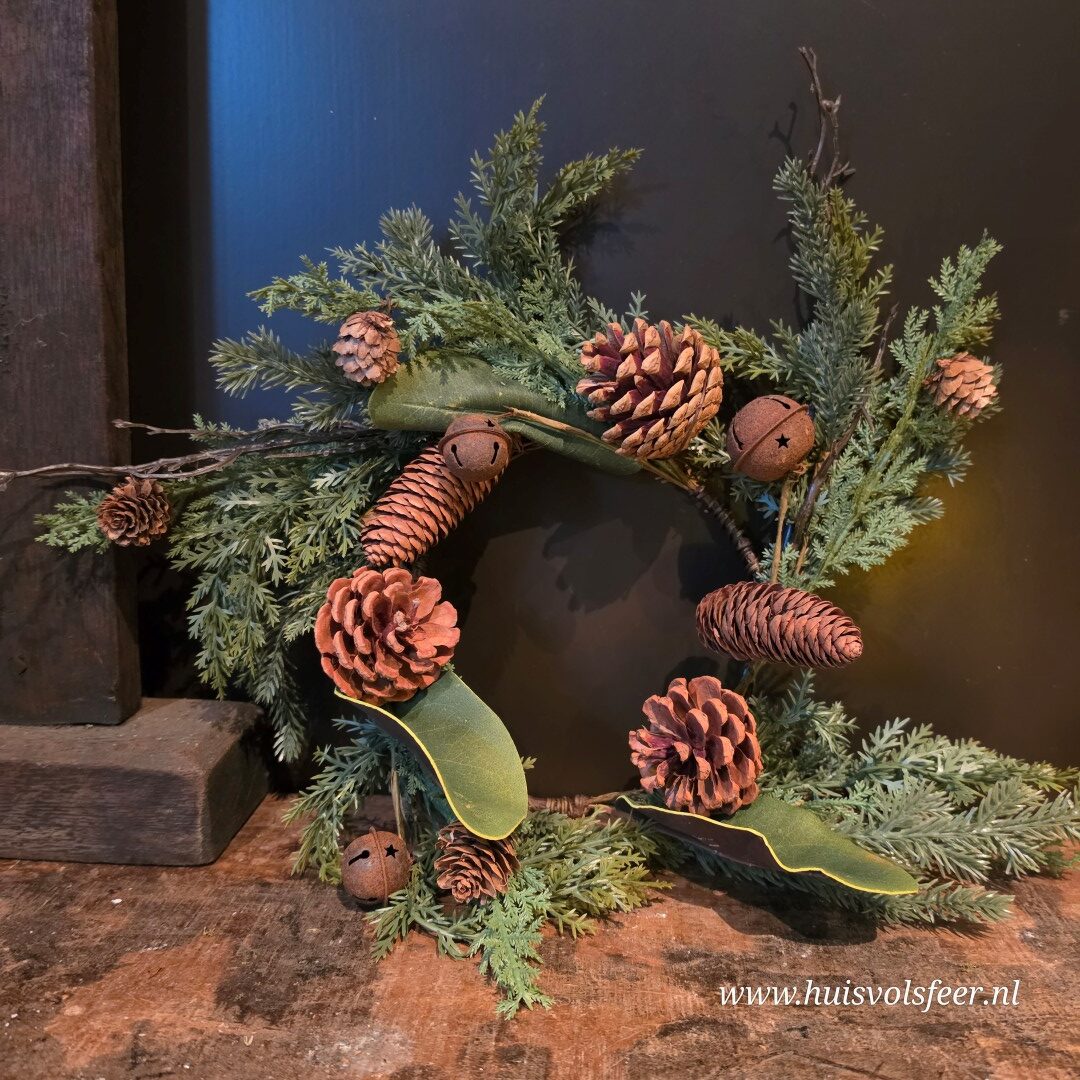 Krans met Dennenappels || 40 cm - Afbeelding 5
